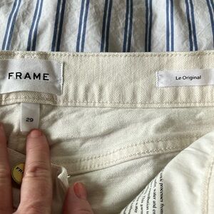Frame, le original lightly distressed button-fly jean size 29
